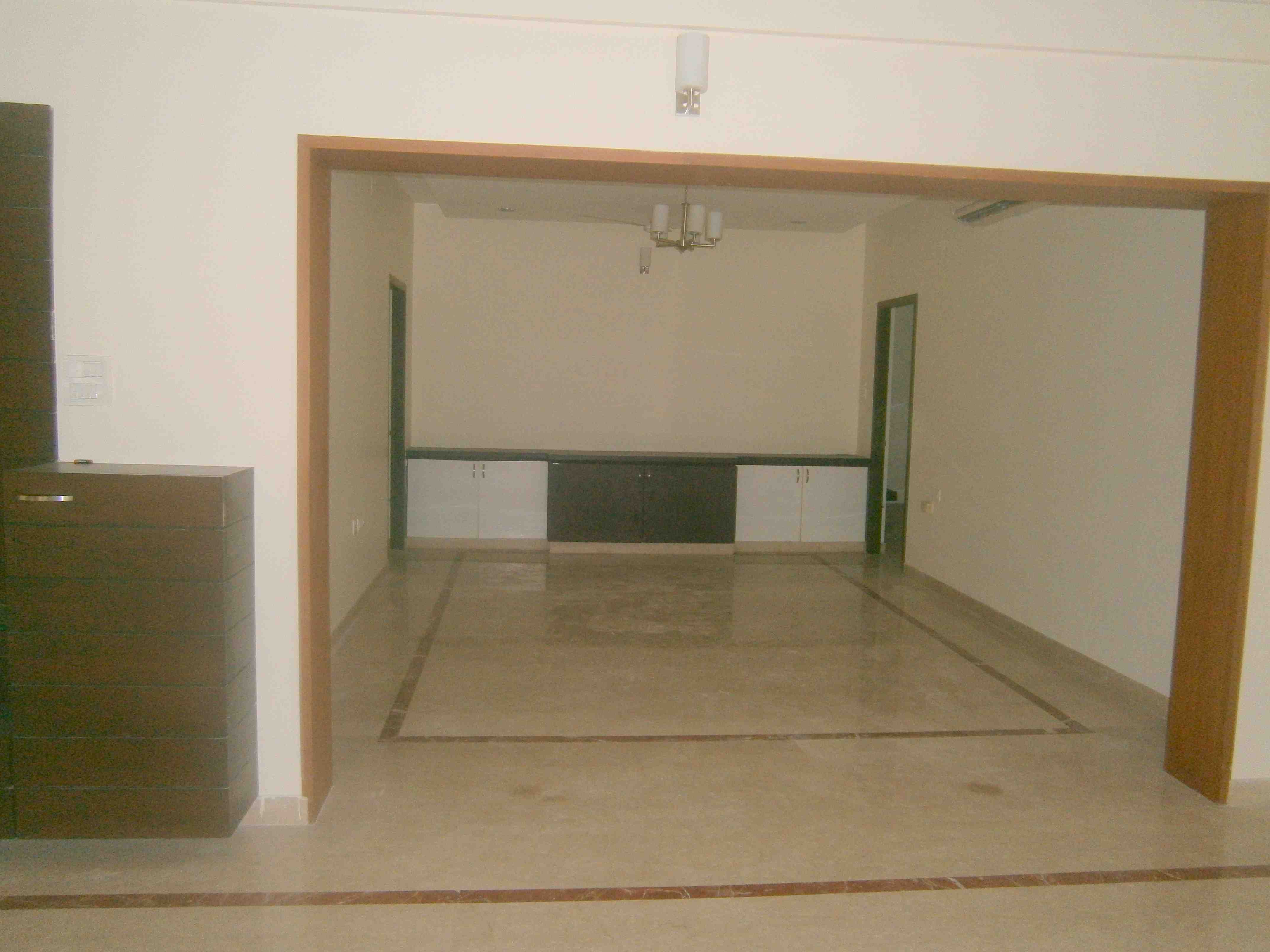 Exclusive Listed Flat For Sale ABM Avenue, Boat ClubChennai Hanu